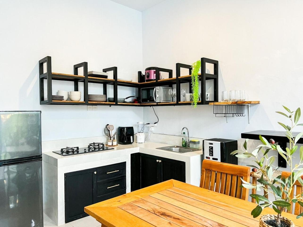 Island Boy Guesthouse T Prime Location In Canggu ภายนอก รูปภาพ