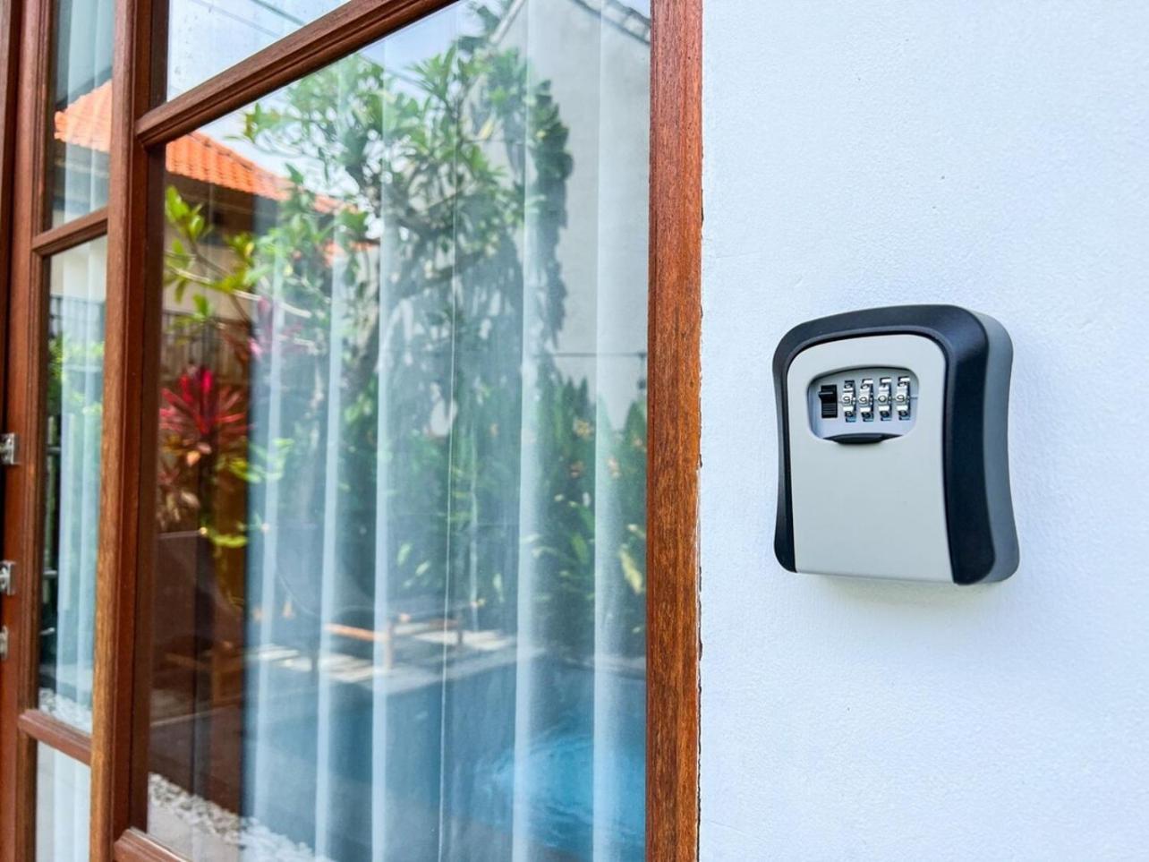 Island Boy Guesthouse T Prime Location In Canggu ภายนอก รูปภาพ
